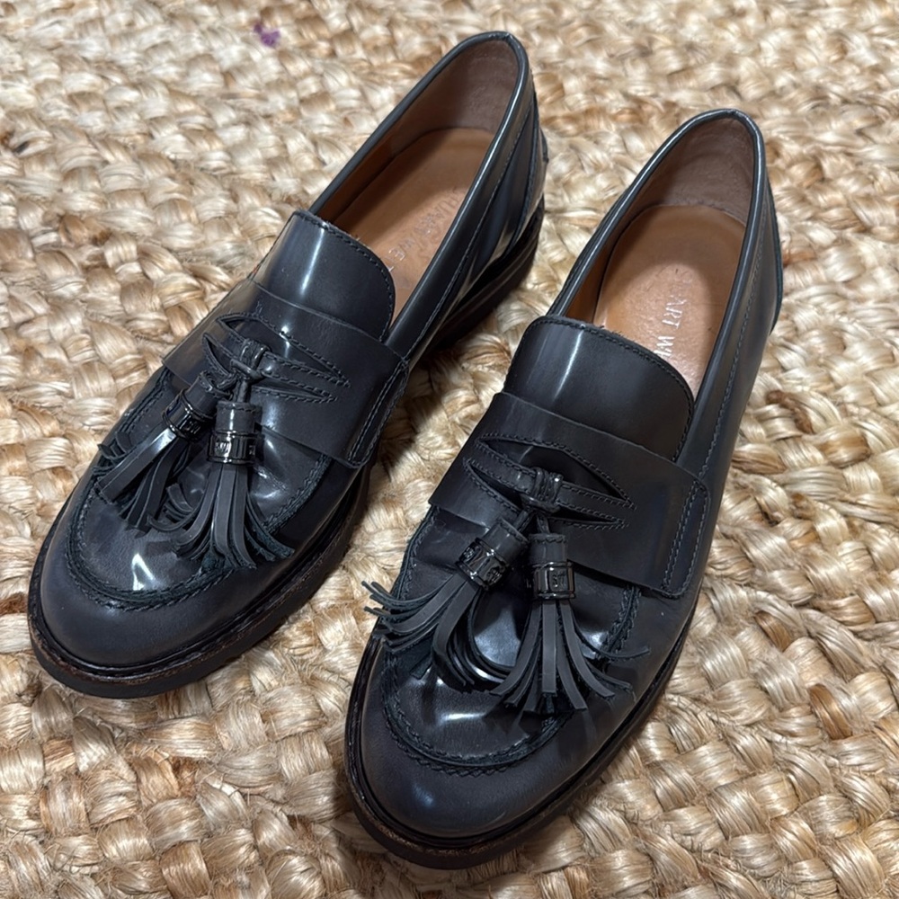 Stuart Weitzman Tassel Loafer Sz 8